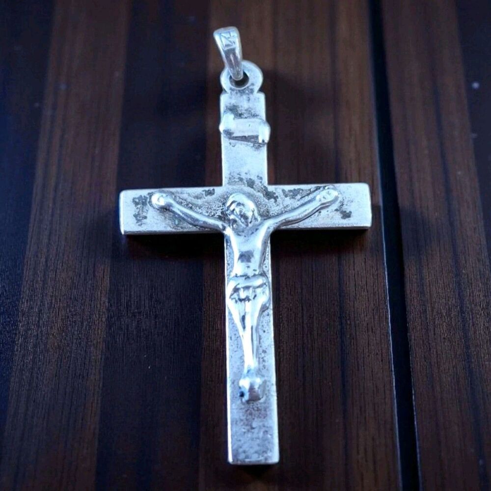 Vintage Sterling Silver Crucifix Cross Pendant 925